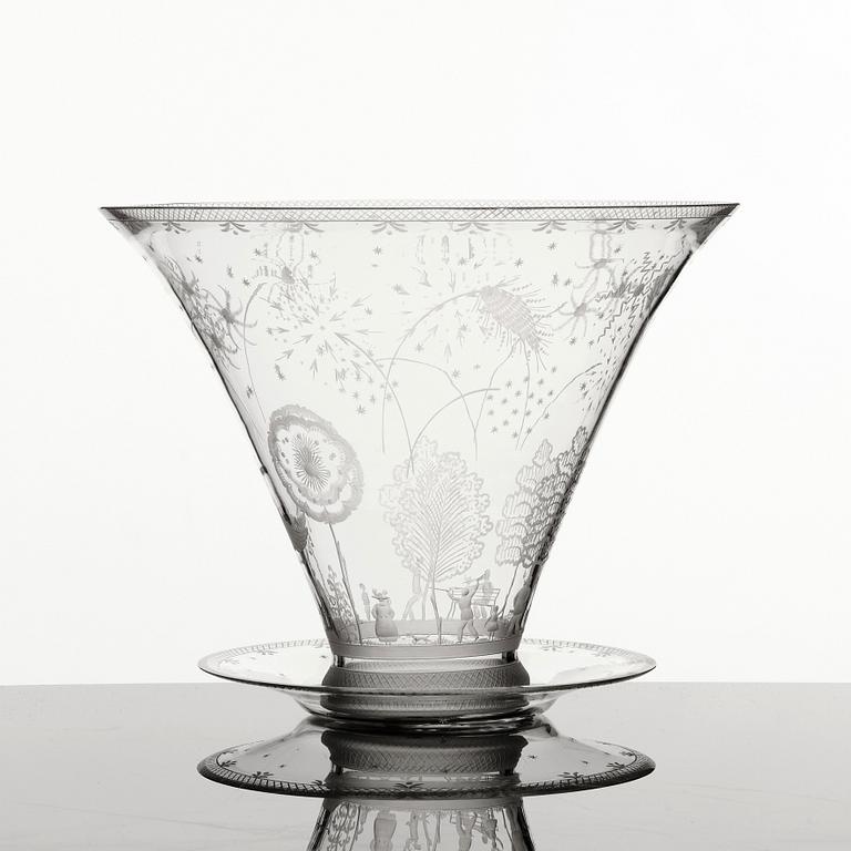 Edward Hald, a Swedish Grace engraved glass bowl 'Fyrverkeri' with a plate, Orrefors Sweden 1924, model nr 248.