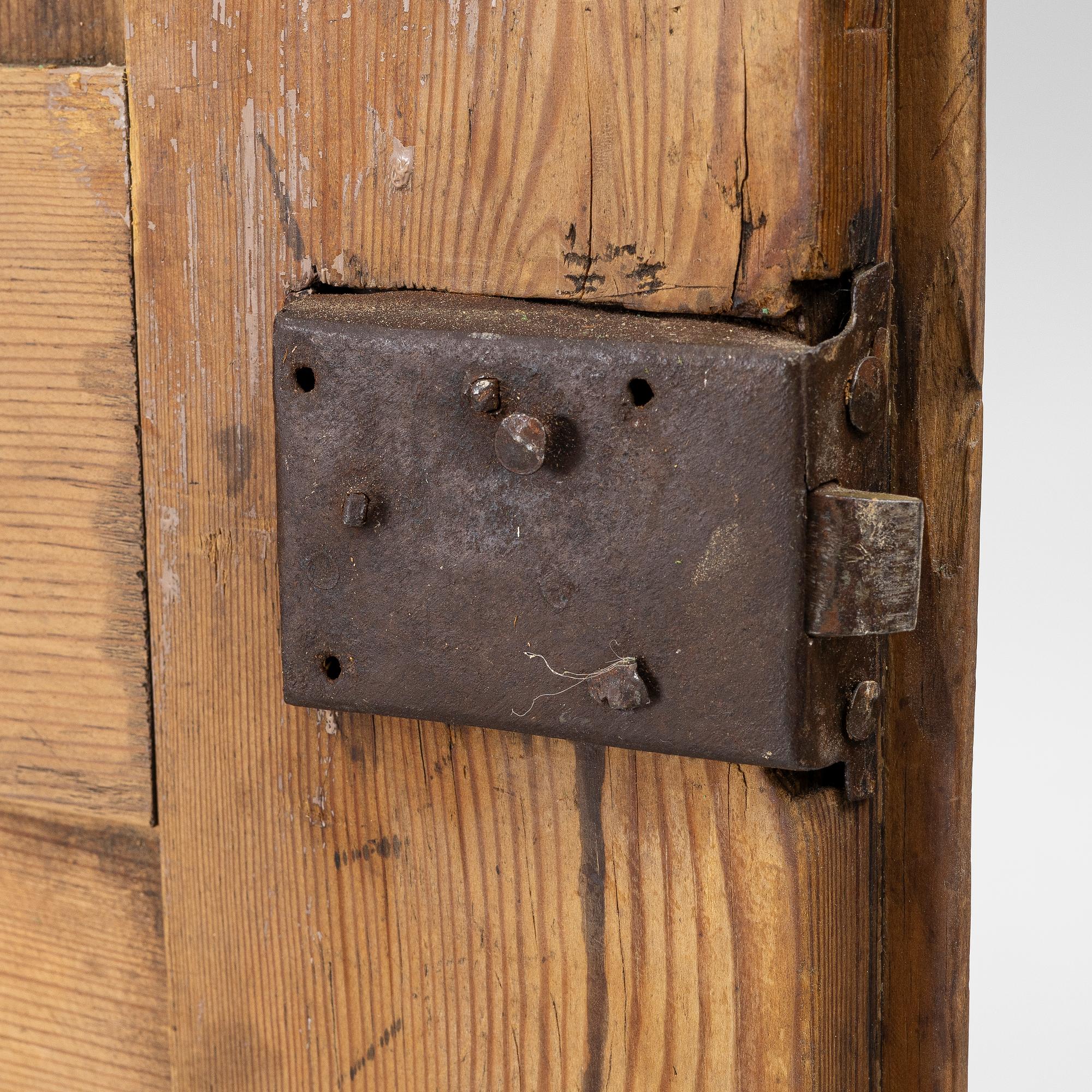 Cabinet, 19th century.