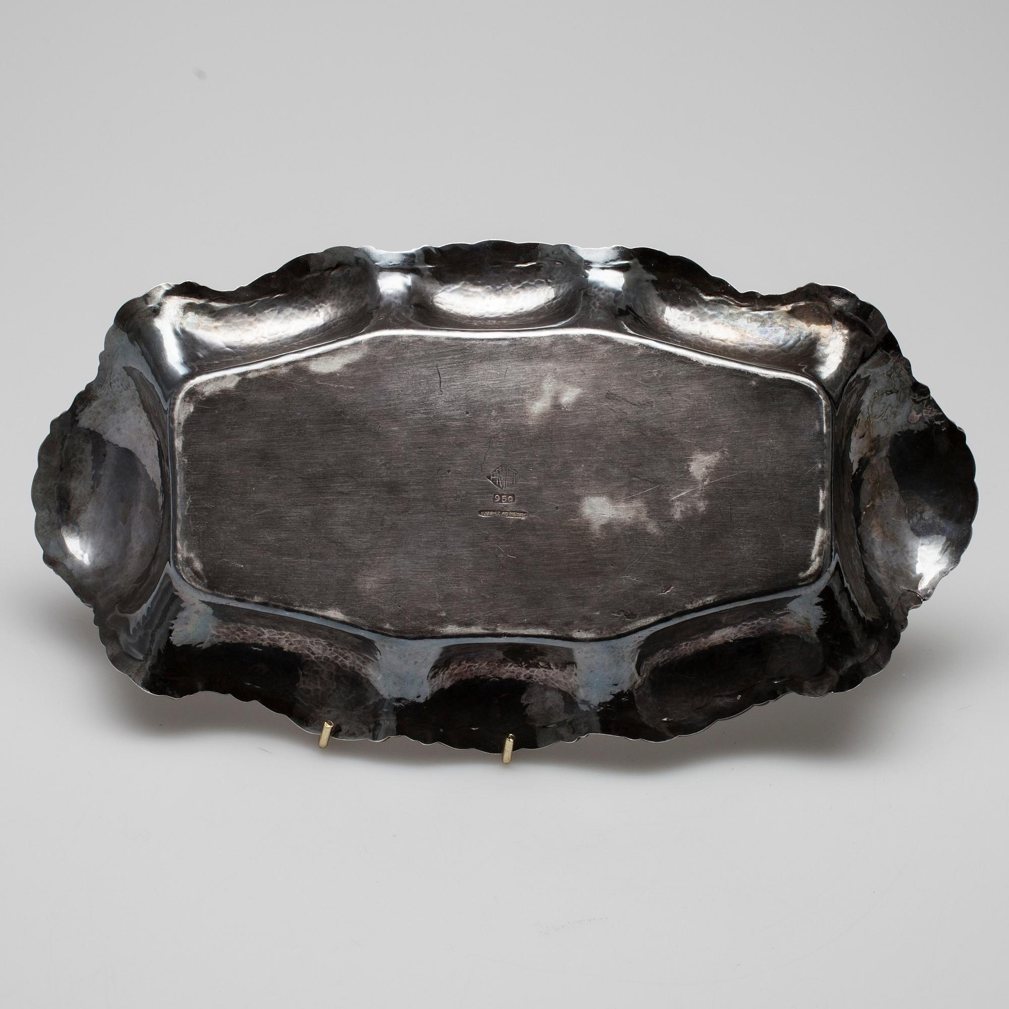 BRICKA, silver 950, Mexico, 1900-talets andra hälft, vikt ca 539 g.