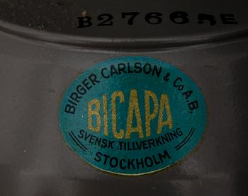 GASMASKER, 2 st, Bicapa, Birger Carlsson & Co AB, Stockholm, märkta 1939.