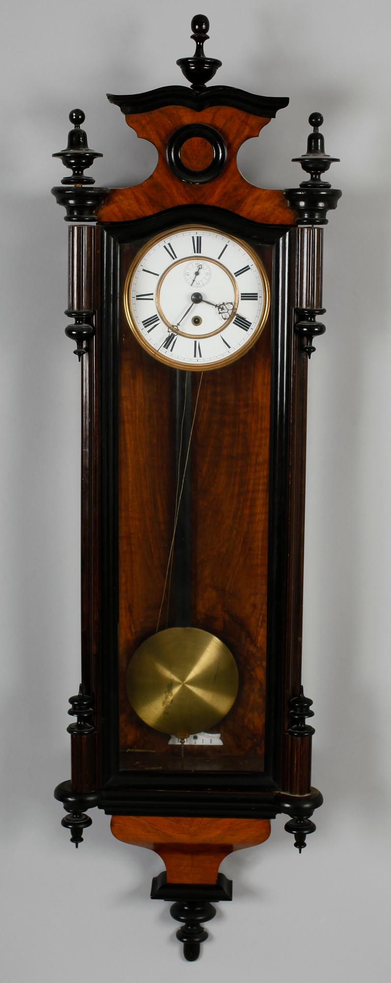 VÄGGUR, s k lodregulator, sekelskiftet 1900.