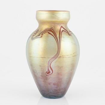 Louis Comfort Tiffany, an Art Nouveau "Favrile" glass vase, early 20th century.
