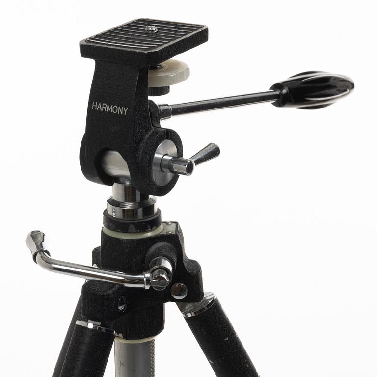 Kamera, Hasselblad 1000 F med objektiv Tessar 1:2,8, Carl Zeiss och stativ.