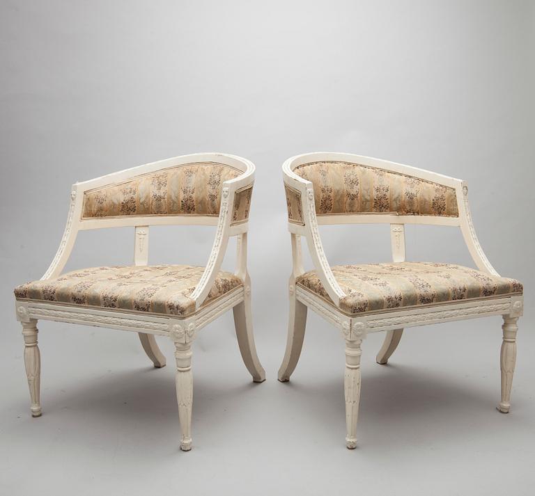 BALJFÅTÖLJER, ett par, gustaviansk stil, sekelskiftet 1800/1900.