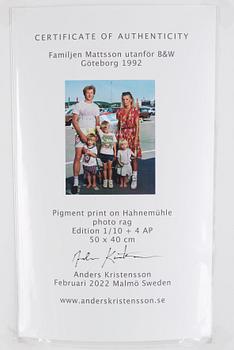 Anders Kristensson, "Familjen Mattsson utanför B&W Göteborg 1992".