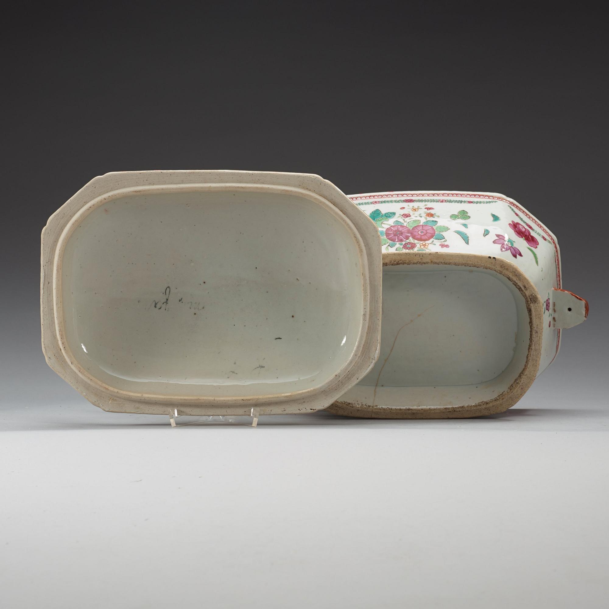 A famille rose tureen with cover and stand. Qing dynasty, Qianlong (1736-95).