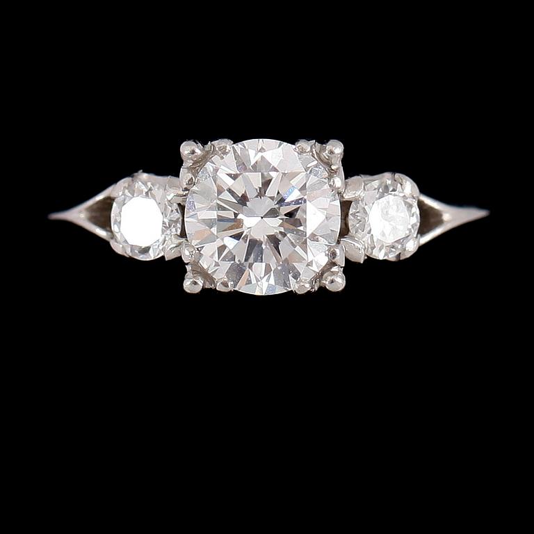 A diamond, circa 1.25 cts in total, ring.