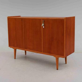 SIDEBOARD, 1900-talets andra hälft.