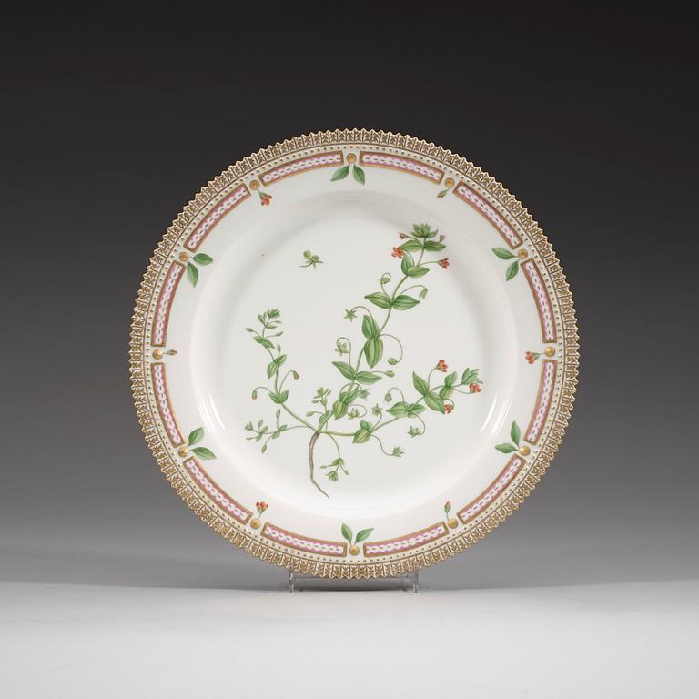 TALLRIKAR, 13 stycken, porslin. ”Flora Danica”, Kunglig Dansk, 1900-tal.