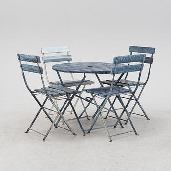 Four chairs and a table for the garden, late 20th century.