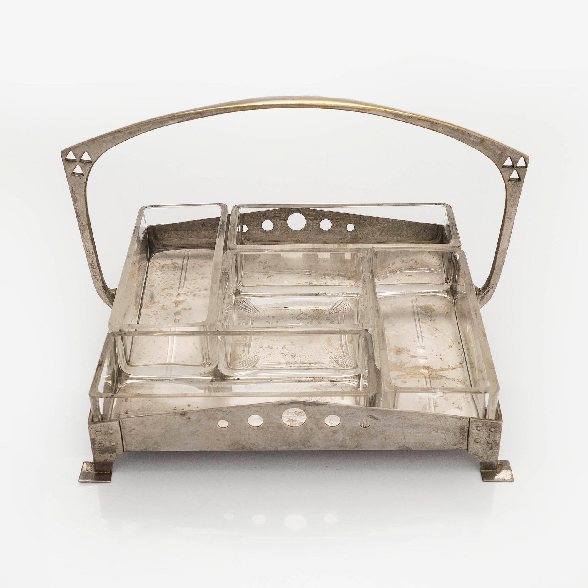 Serveringsfat, WMF (Würtembergische Metallwarenfabrik) tidigt 1900-tal.