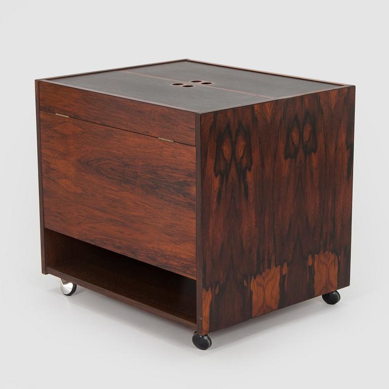 Baaripöytä, valmistaja Randers Møbelfabrik, Tanska 1960-luku.