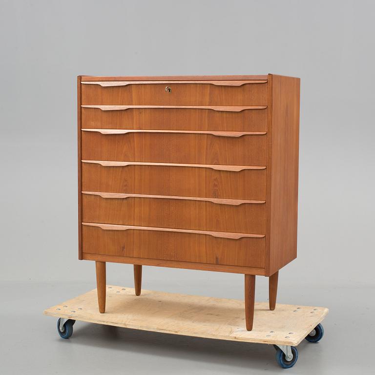 A danish teak chest of drawers from the middle of the 20th century.