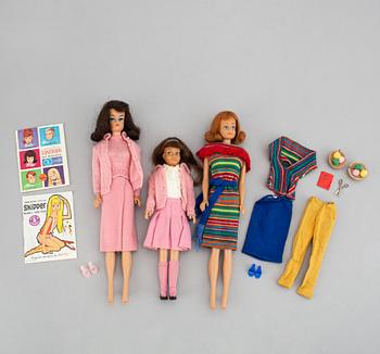 A set of four 1960's Barbiedolls with accessories, Mattel.