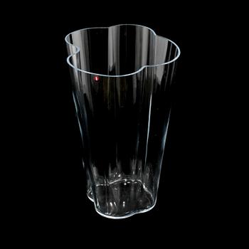 VAS, glas, Alvar Aalto, Iittalas, märkt ALVARO AALTO IITTALA, och daterad 2003.