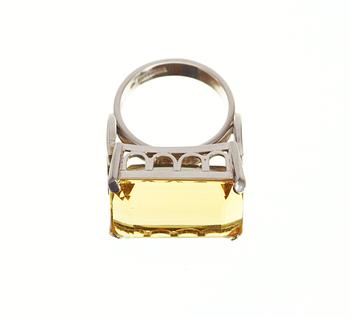An Atelier Borgila 18k white gold ring, Stockholm 1969.