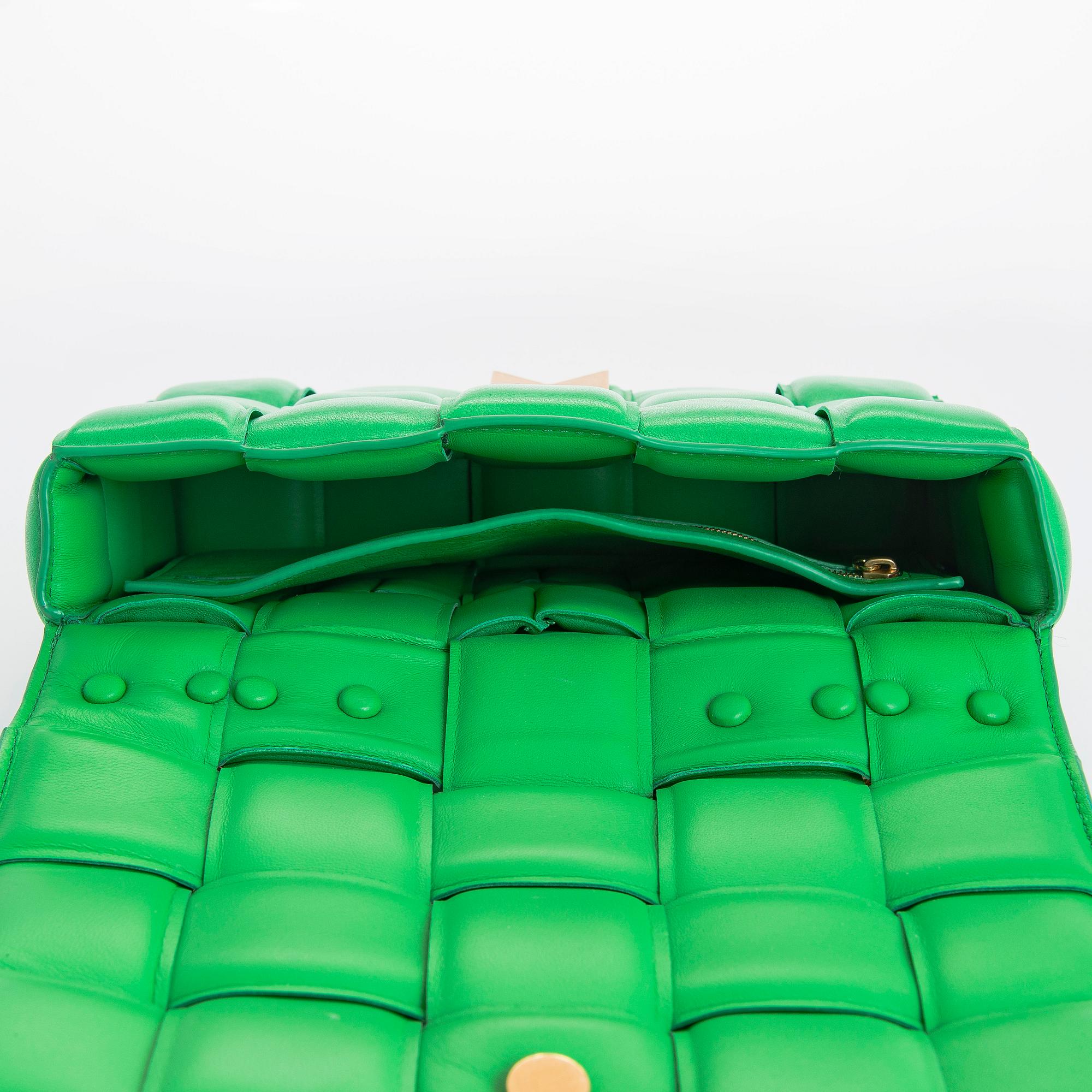Bottega Veneta, väska, "Chain Cassette".