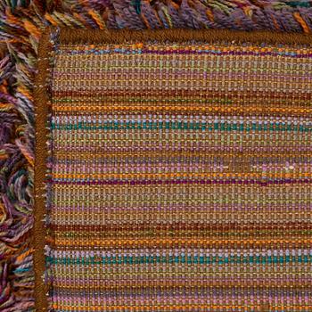 Agda Österberg, MATTO, criterionrya (AVA-rya), pile, ca 231,5 x 171 cm.