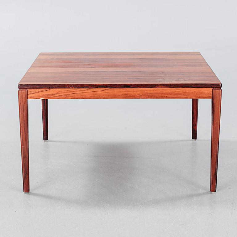 A 1960/70s coffee table. CITES-certificate.