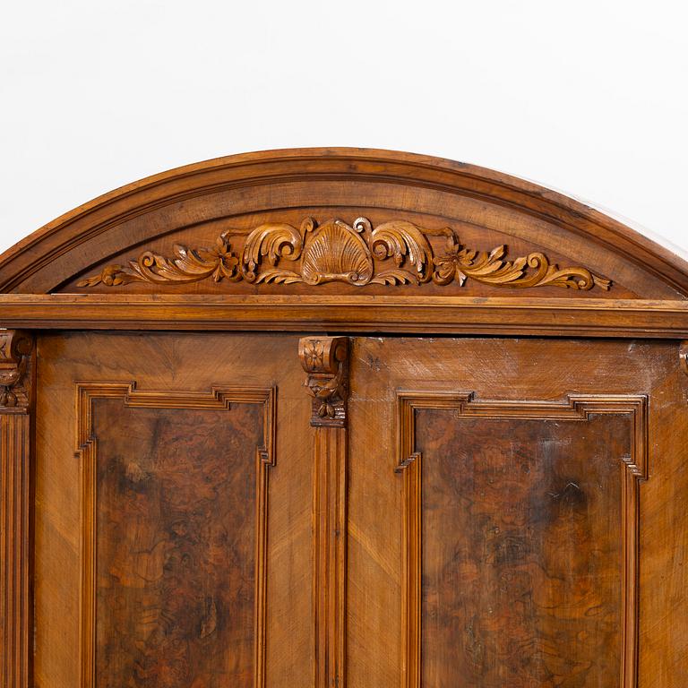 Wardrobe, Baroque style, first half of the 20th century.