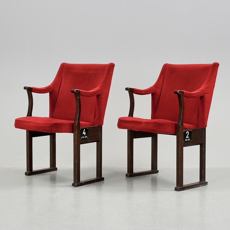 TEATERFÅTÖLJER, ett par. 1900-talets mitt.