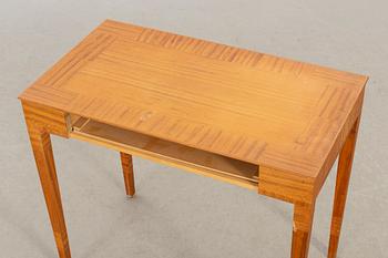 CARL MALMSTEN, a smal sideboard.