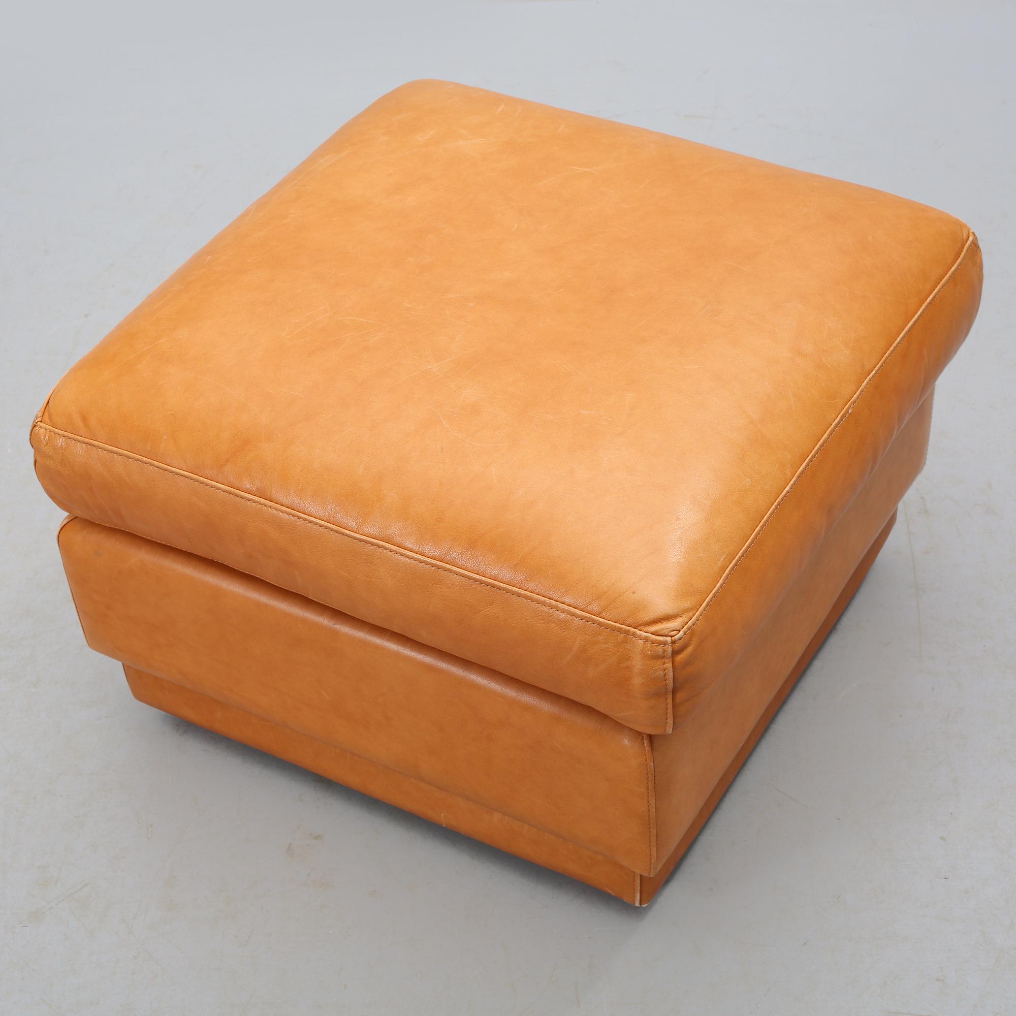 SITTPUFF, 1900-talets fjärde kvartal.