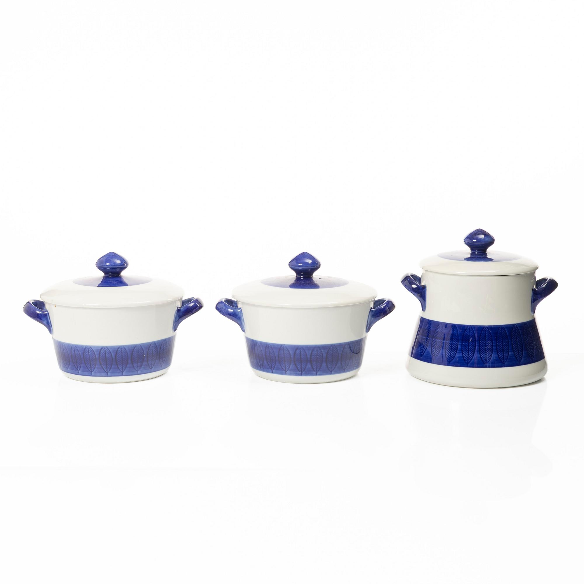Hertha Bengtson, Dinner service, 55 pieces, porcelain, “Koka Blå”, Rörstrand.