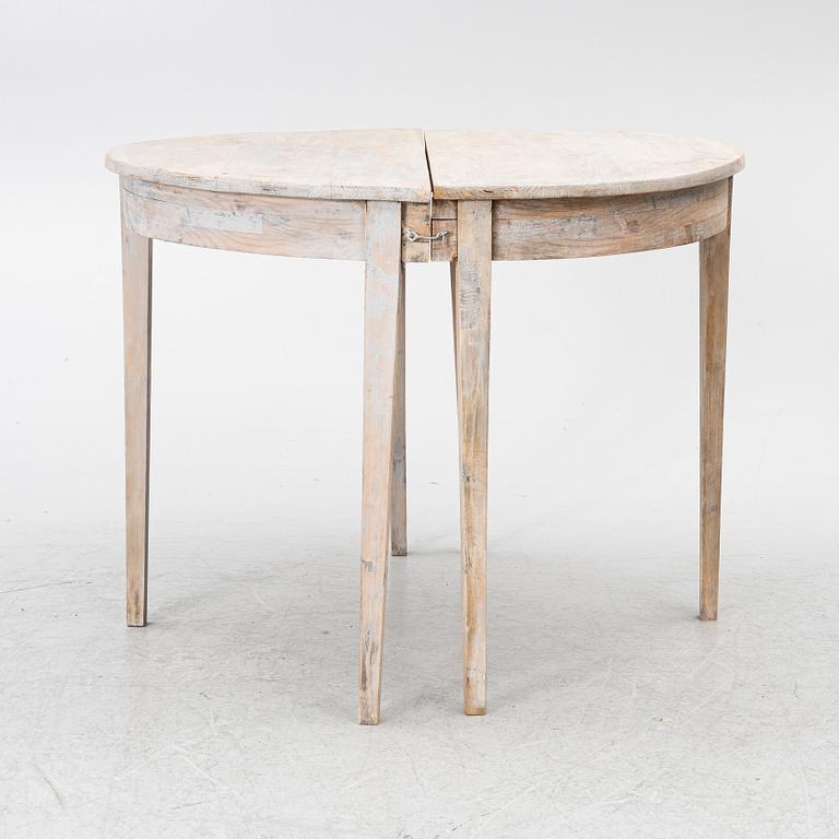 A pair of tables, second half of the 19th century.