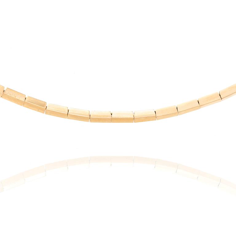 A bar-link necklace.