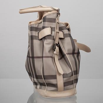 VÄSKA, Burberry.