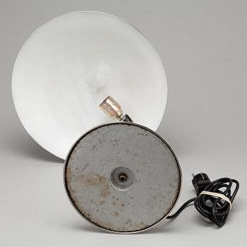 A mid 20th century table lamp.