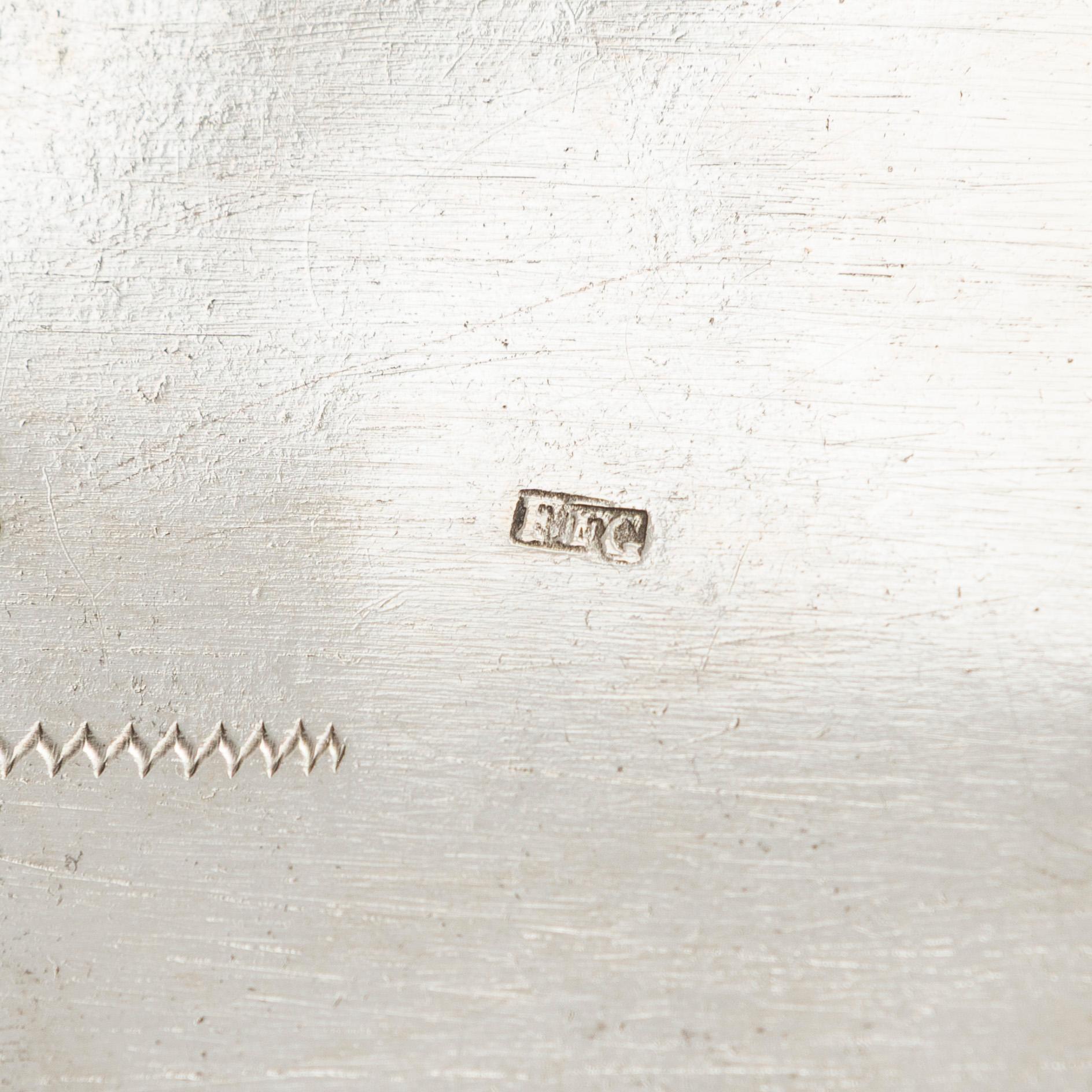 Fruktskål, silver, oidentifierad mästarstämpel FFG, åldermannaranka. Empir.