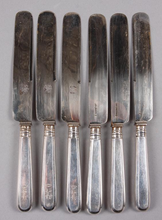 MATBESTICK, 12 st, silver, Ryssland sent 1800-tal.