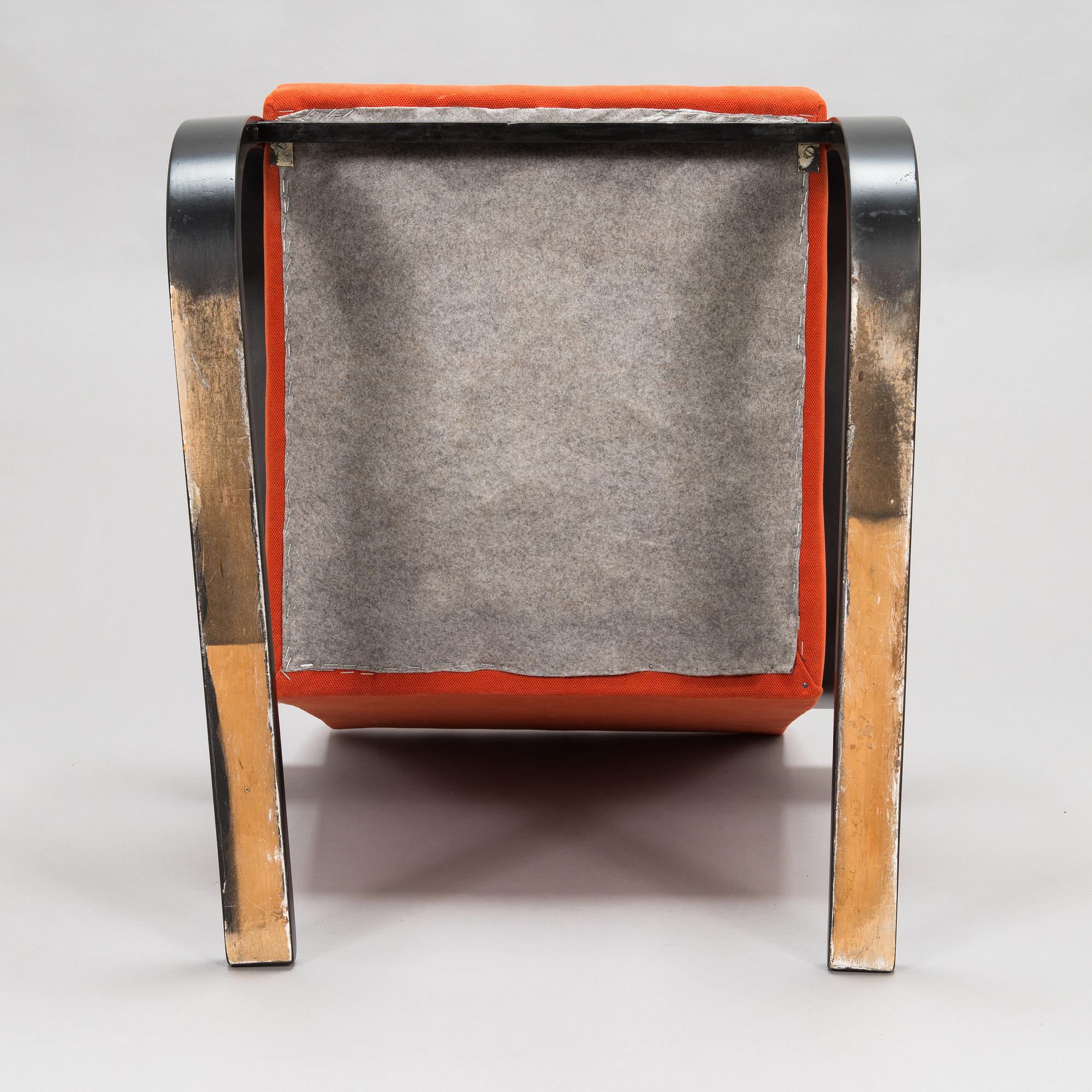 Alvar Aalto, A mid-20th century '34/402' armchair for  O.Y. Huonekalu- ja Rakennustyötehdas A.B. Finland.