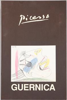 PABLO PICASSO, mapp med facsimilskisser "Guernica". Begränsad svensk utgåva till 298, 1990.