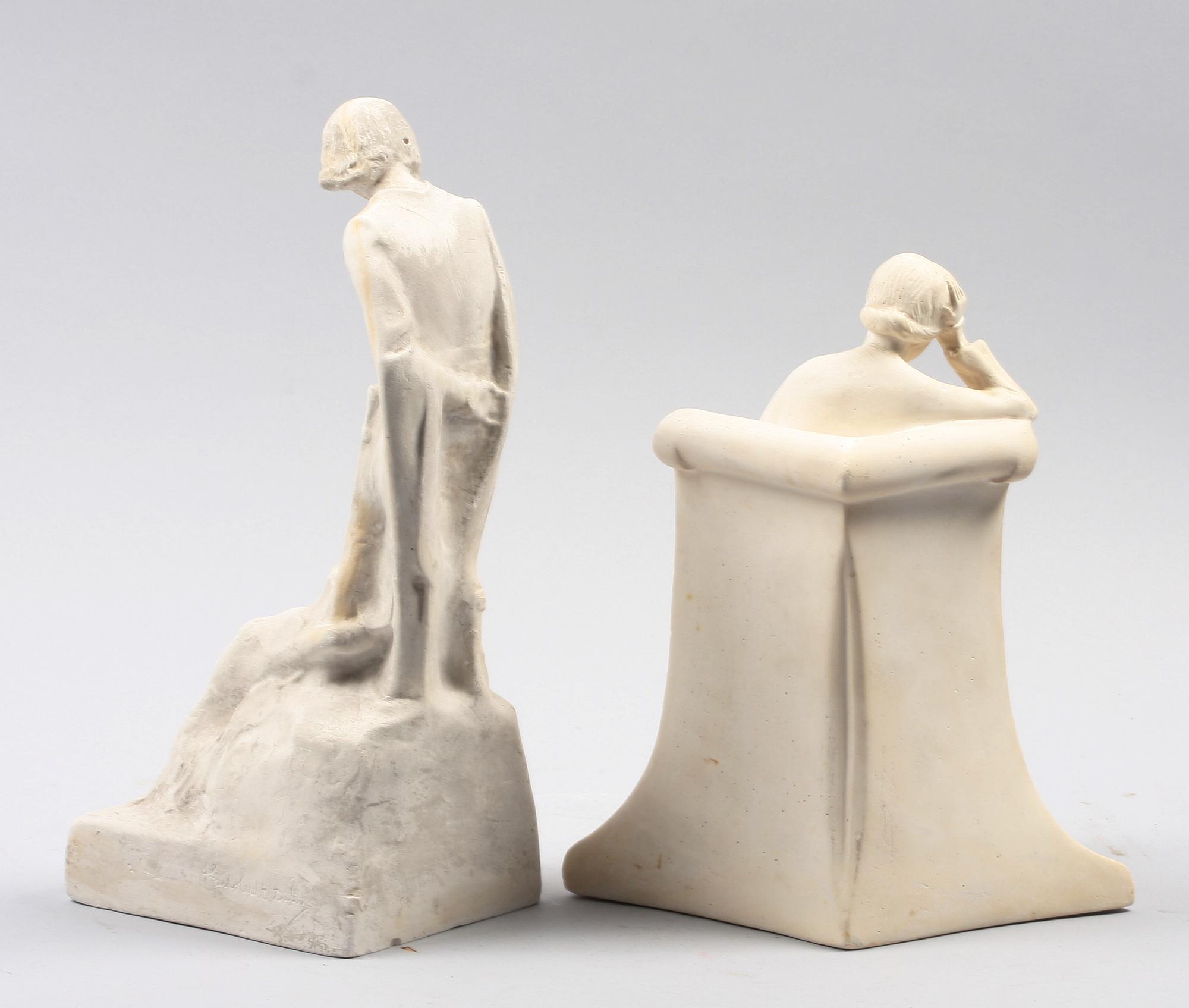 SKULPTURER, 2 st, gips. Bär signatur.