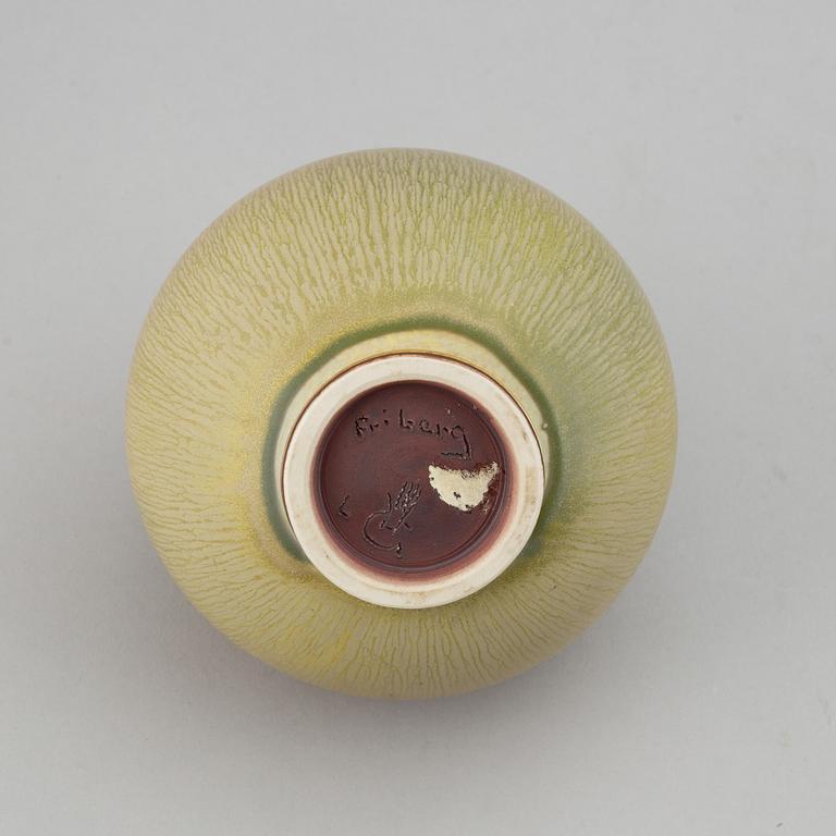BERNDT FRIBERG, a stoneware vase, Gustavsberg studio, Sweden, 1970.
