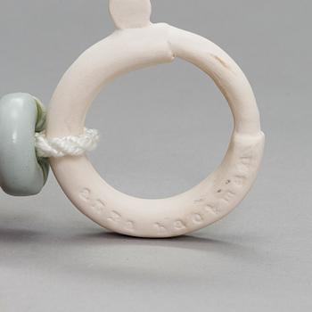 Anna Hackman, a 'String of pearls'sculpture signed Anna Hackman. 2016.