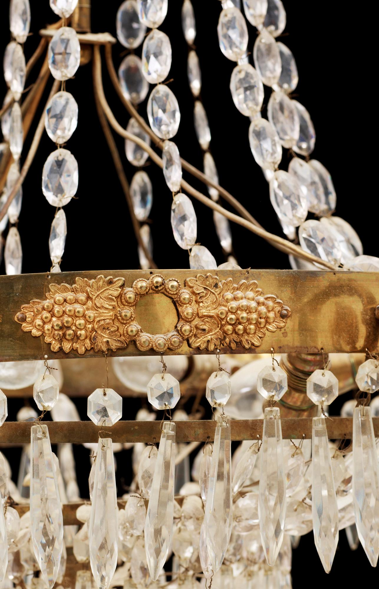 LJUSKRONA, senempire, 1800-talets första hälft/mitt. H ca 75.