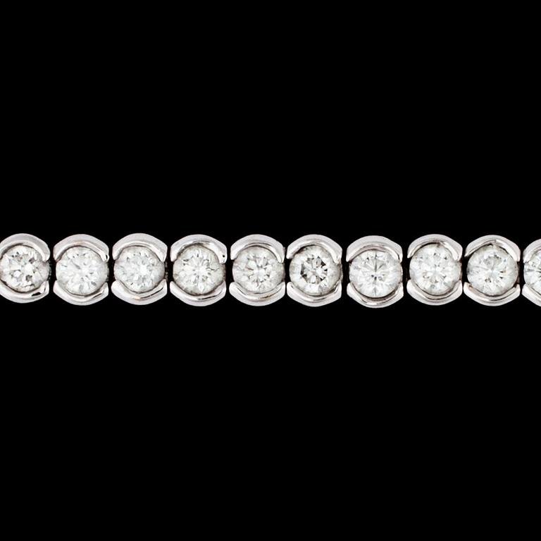 A brilliant cut diamond line bracelet, tot. app. 5 cts.