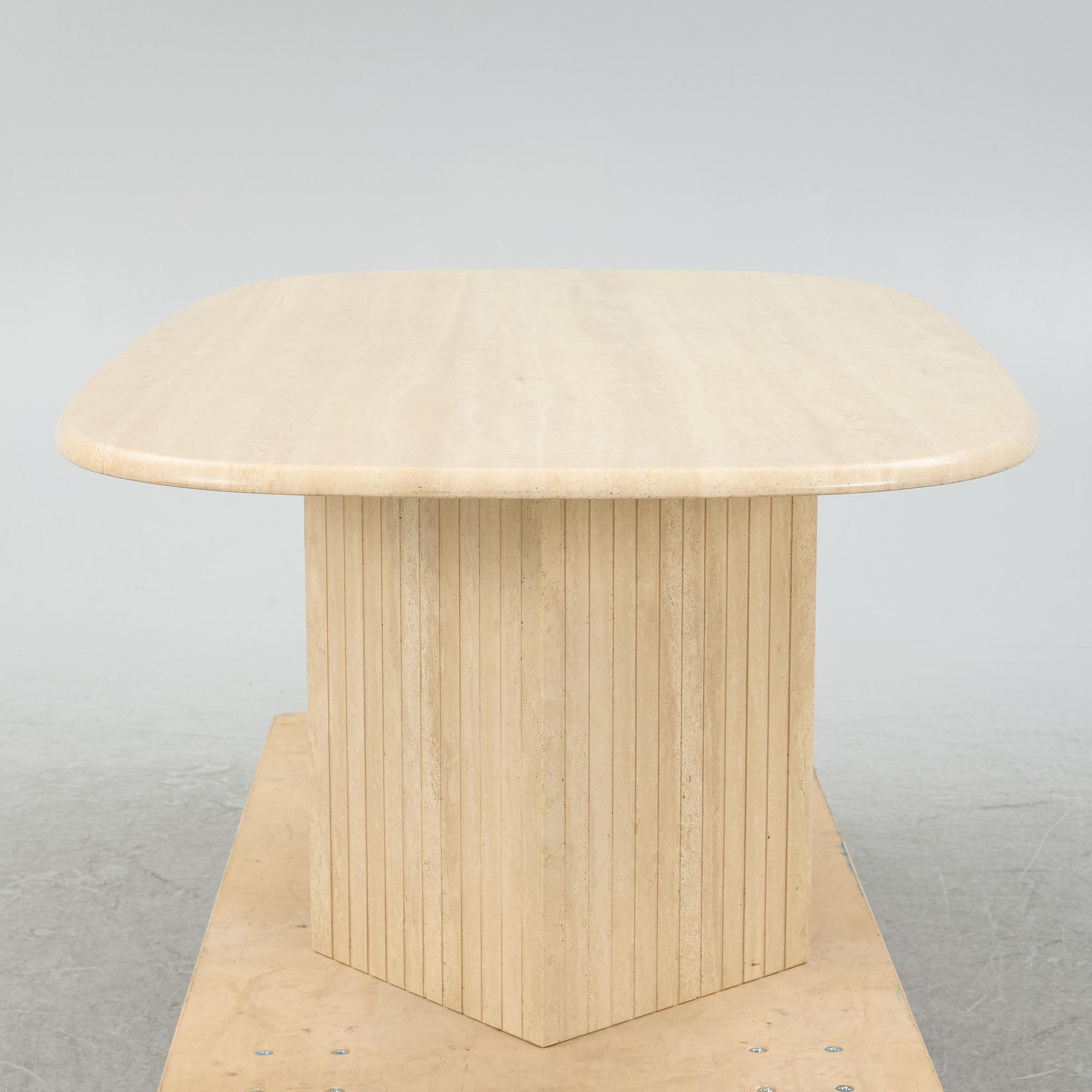 A coffee table, probably Italy, second half of the 20th century.