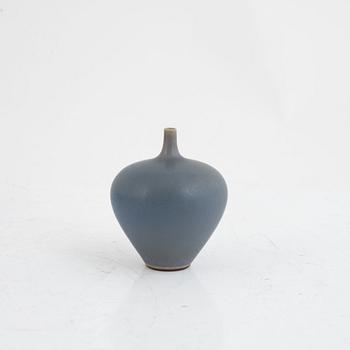 Berndt Friberg, bowls, 2 pcs, and miniature vases, 2 pcs, Gustavsberg Studio.
