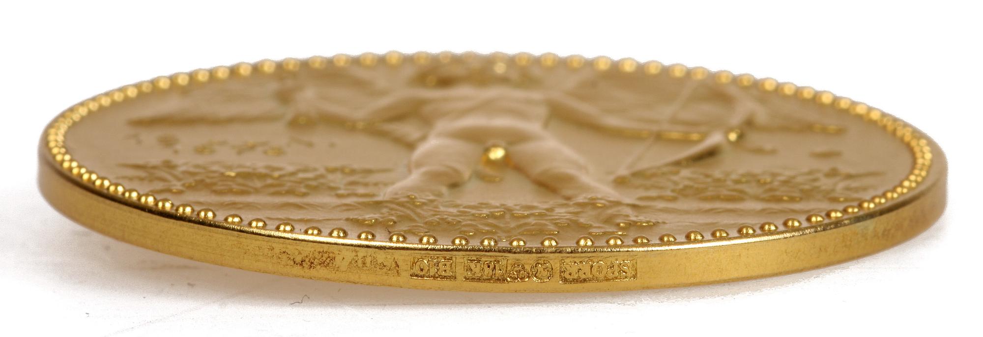 MINNESMYNT, Carl XVI och Silvia, 18K ca 61 gram.