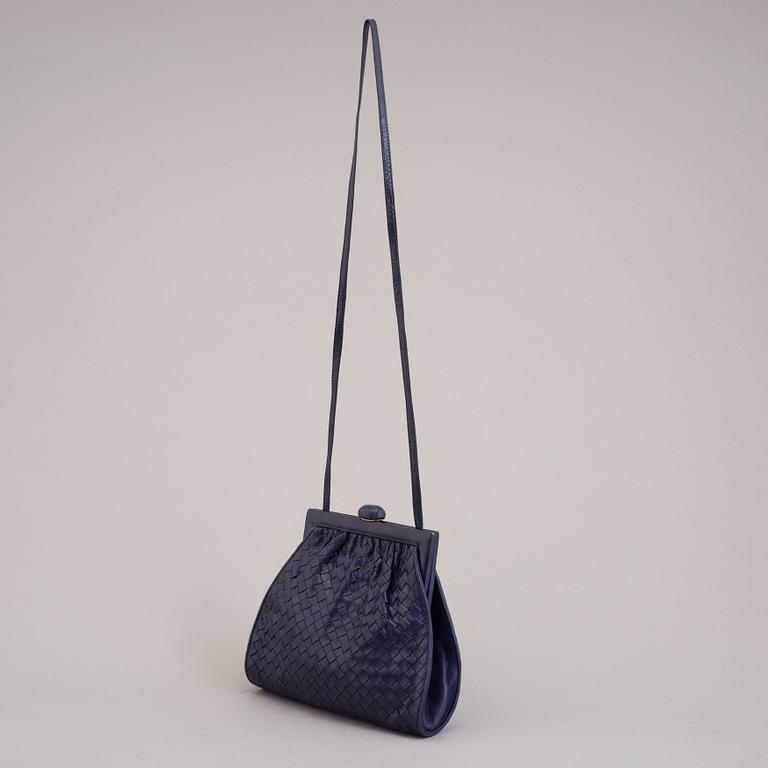 A bag by Bottega veneta.