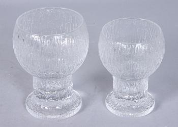 VINGLAS samt ÖLGLAS, 8 + 8 st, "Kekkerit", Timo Sarpaneva, Iittala, 1900-talets andra hälft.