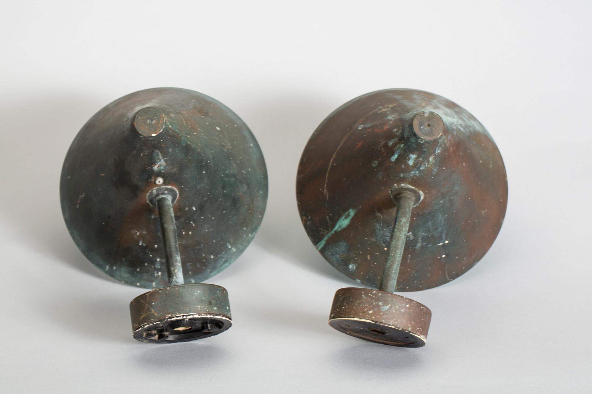 VÄGGLAMPOR, 2 st, för utomhusbruk, "Tratten", Hans Agne Jakobsson, Markaryd, 1900-talets andra hälft.