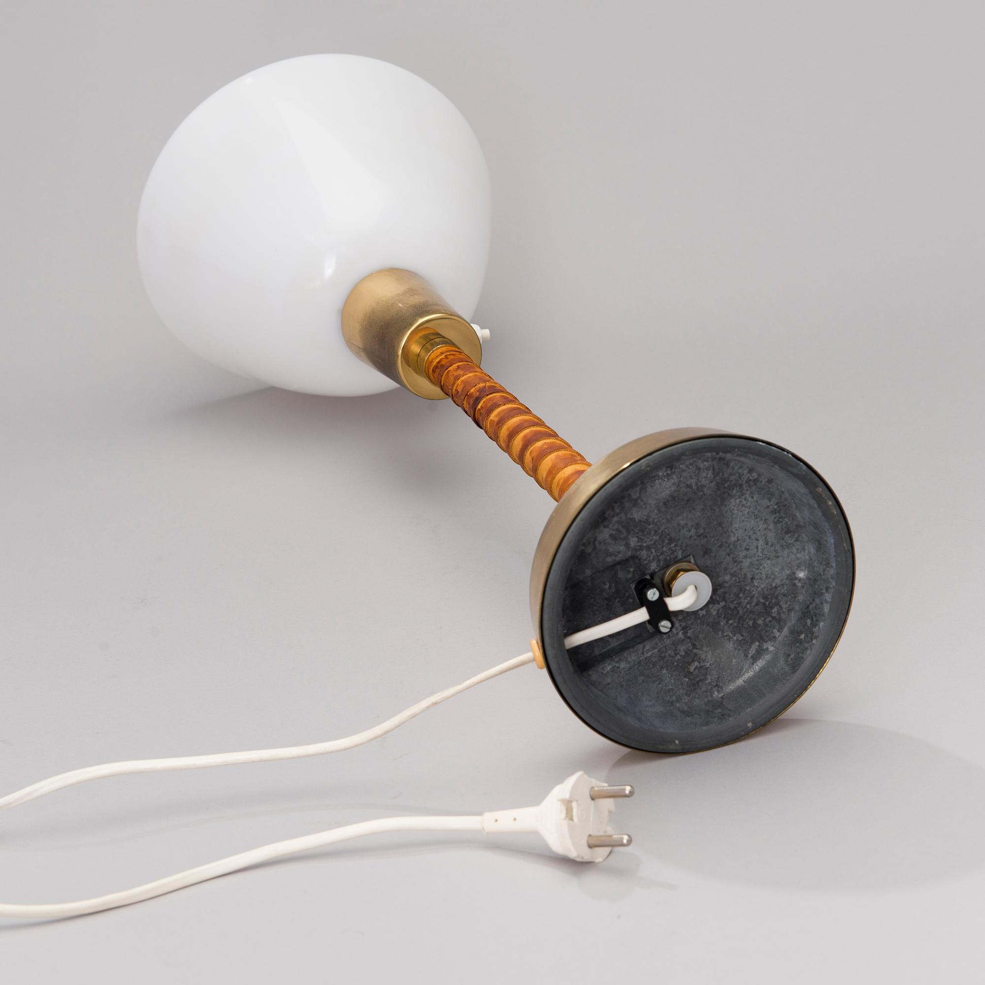 LISA JOHANSSON-PAPE, PÖYTÄVALAISIN, "Senator", Orno.