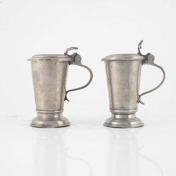 Two  pewter tankards, mark of Lars Lundwall the elder, Jönköping 1733.