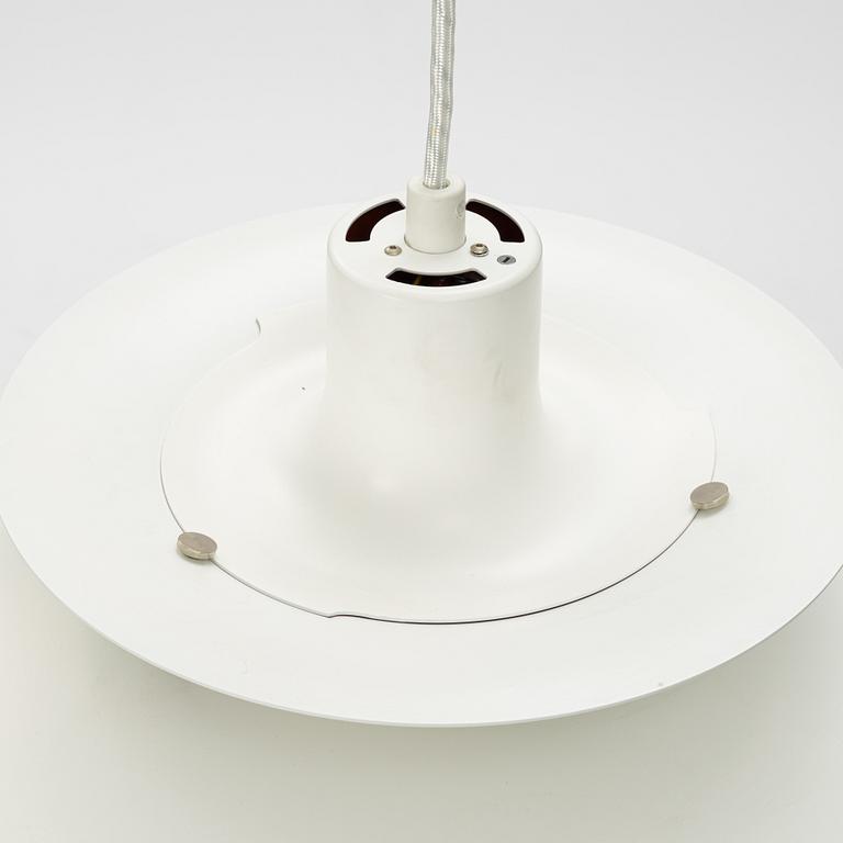 Poul Henningsen, ceiling lamp, "PH 5 Plus", Louis Poulsen.